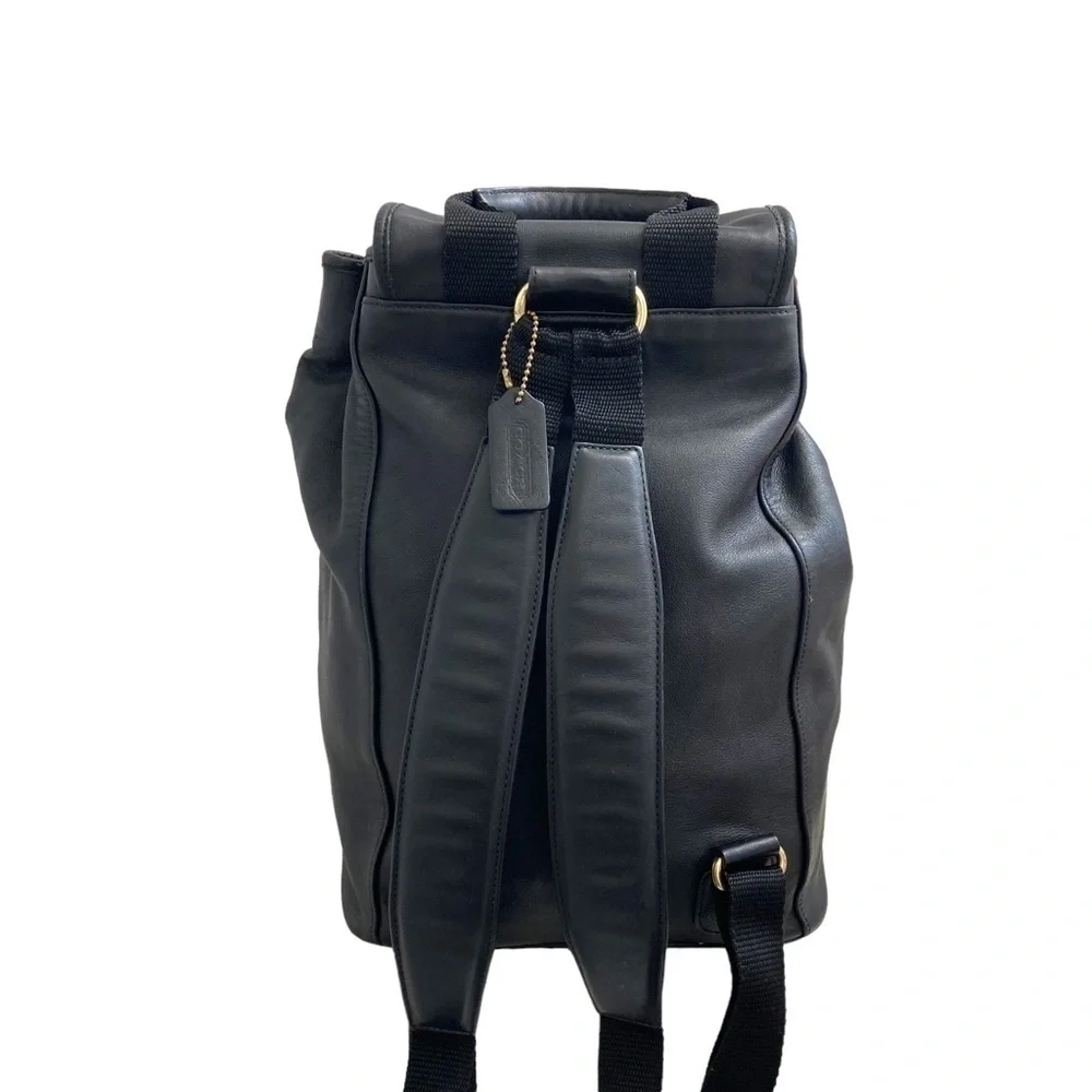 Coach 00539 black glovetan leather large vintage style backpack unisex